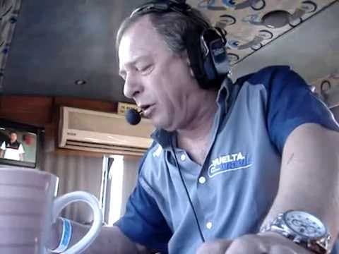 Miniatura del video: ¿Querés entrar a la cabina de Vuelta Previa?. Bueno, te muestro a Luis transmitendo un par de vueltas de la 1º y 2º serie del TC en Bs. As. el dom...