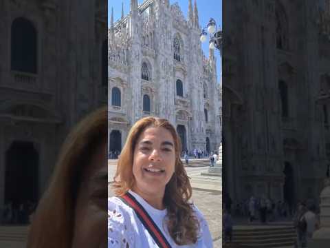 Miniatura del video: Cuando te saludan desde Italia 😍❤️          #travel  #turismo  #lugaresdelaargentina. italia #italy #milan #piazza #duomo #europa #argentina #viajes #vacaciones #promo #canal #oyentes #e...