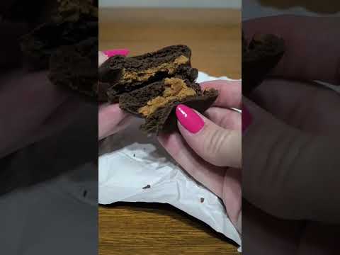 Miniatura del video: Dulce explosión del cielo #chaco #turismo #lugaresdelaargentina. alfajores #meteoritos #gastronomia #gancedo #cultura #historia #explosion #museo #naturaleza #campod...